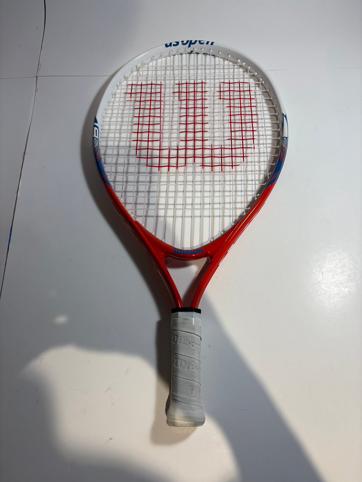 Wilson US Open I9 JR Tennis Racket E2 3 1/2” Grip.