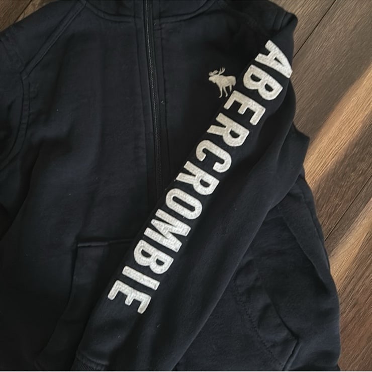 Abercrombie Kids boys 7/8 Black zip up hooded jacket - my