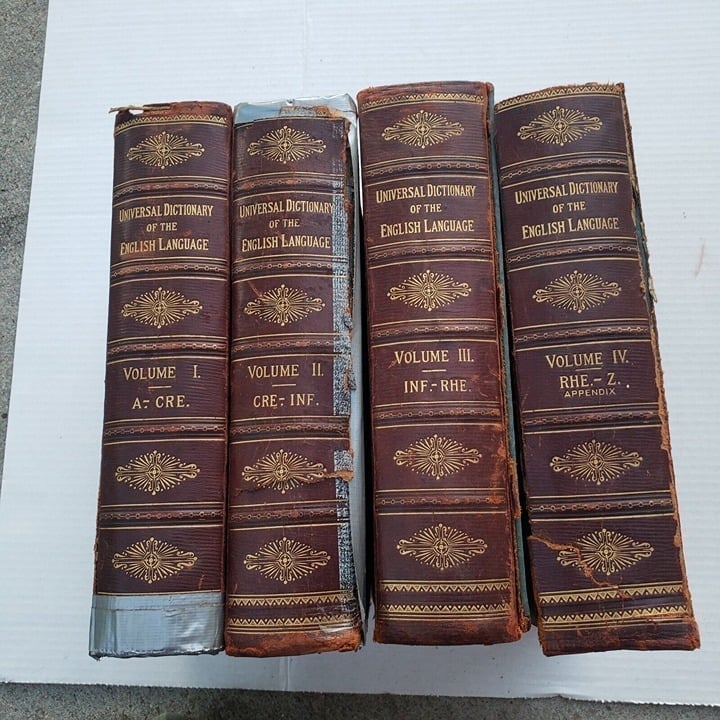 Universal Dictionary of the English Language Robert Hunter 1897 HC Volumes 1-4
