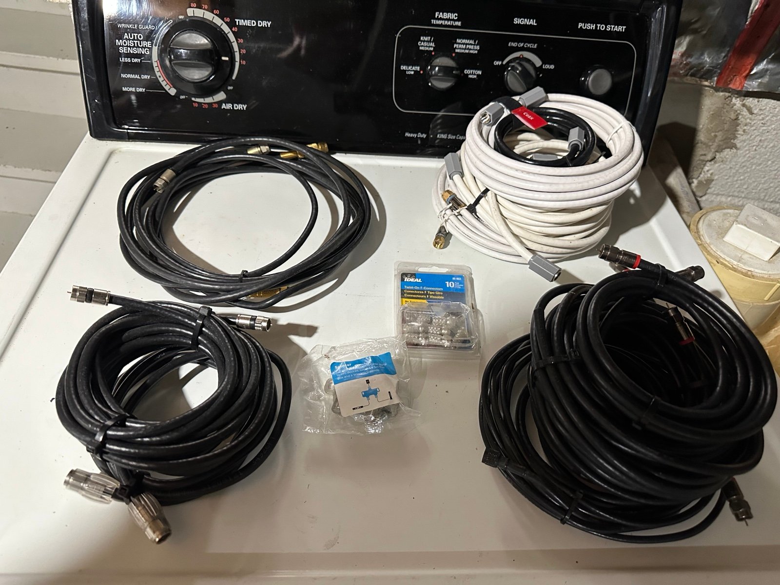 Lot of different length coaxial cable 200’-250’ total