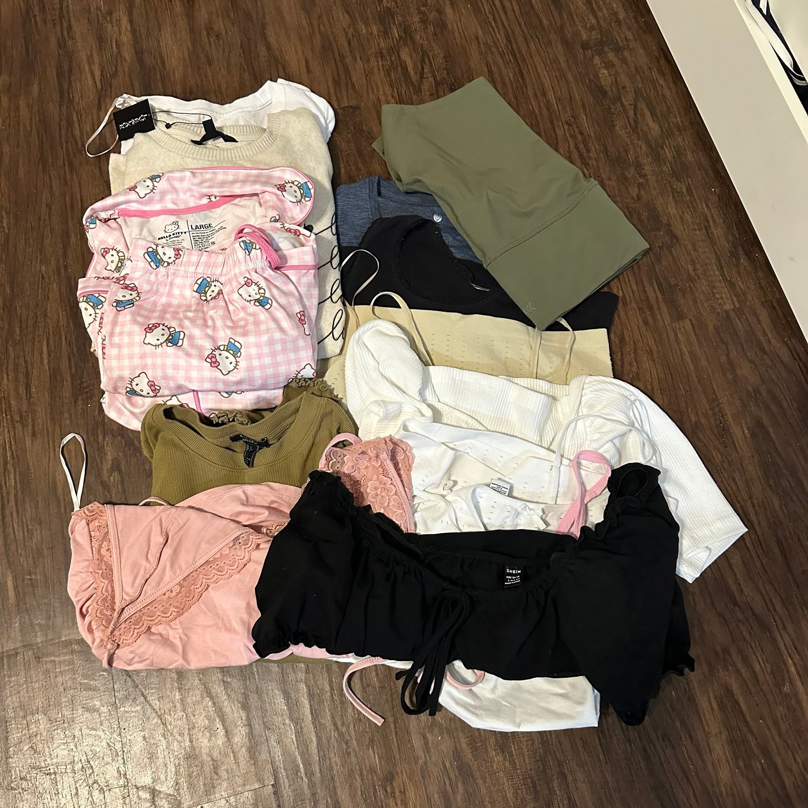 Women’s Clothes Bundle