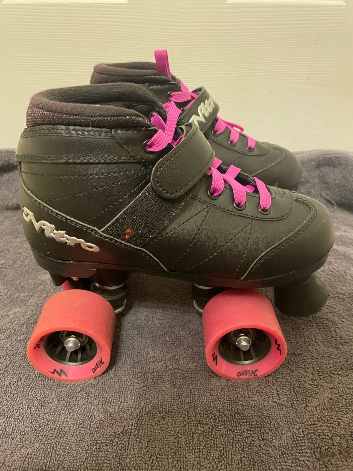 Epic Skates Super Nitro Indoor Outdoor Quad Speed Roller Black Pink Size 3