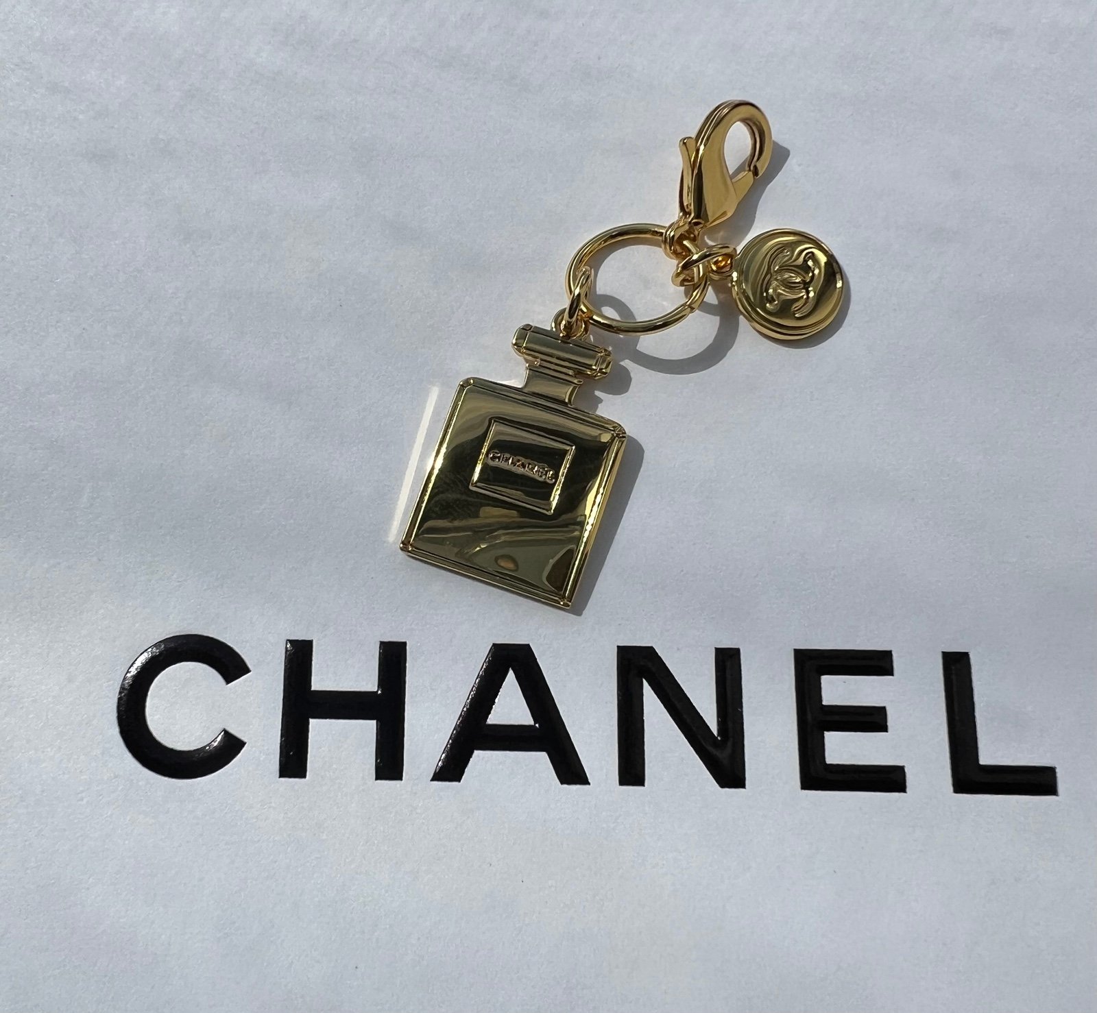 Chanel Charm Gold Perfume Bottle No.5