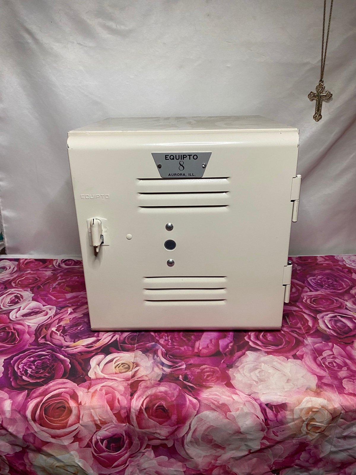 Equipto cube locker