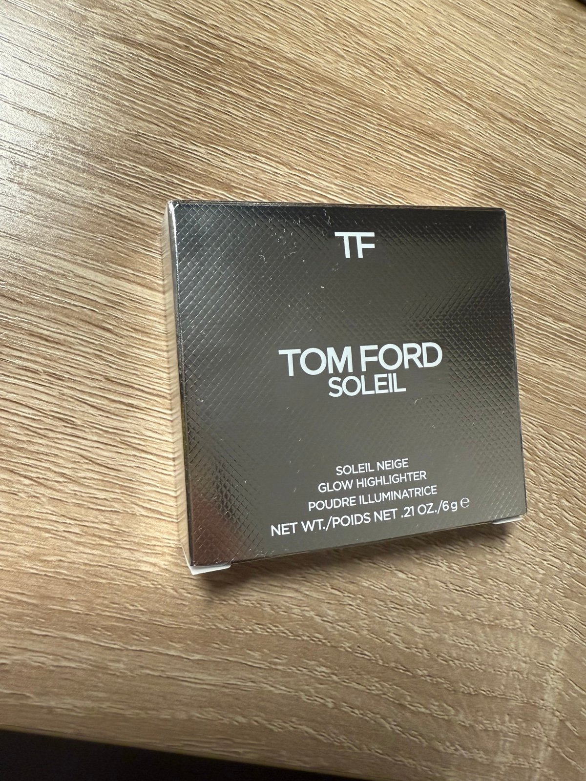 Tom Ford soleil neige glow highlighter 02 gran paradis