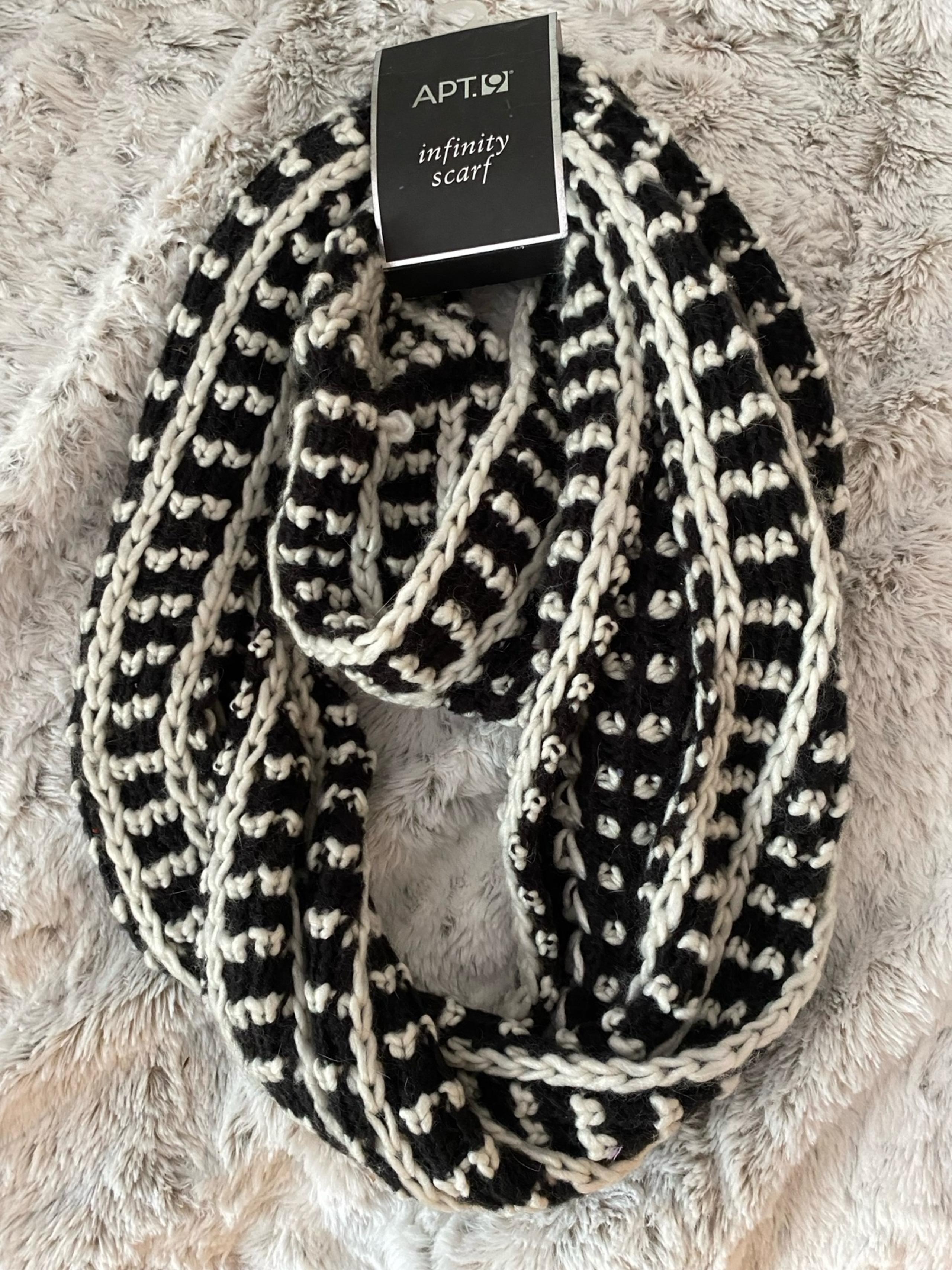 Black and white infinity scarf