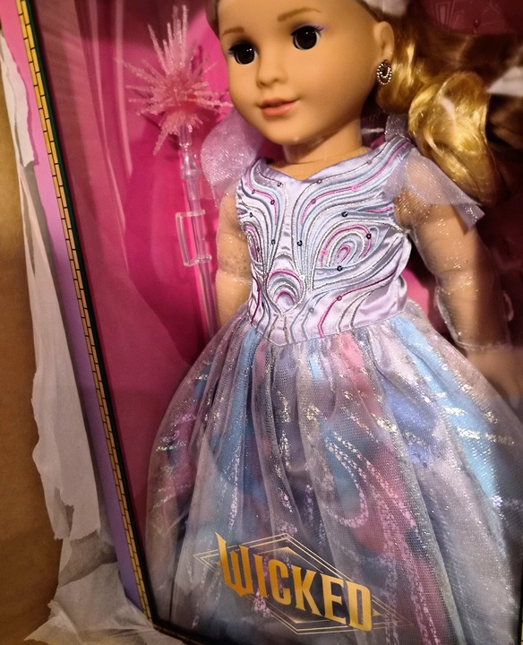 American Girl Wicked Glinda Doll - IN HAND, BRAND NEW, Limited Edition 18"