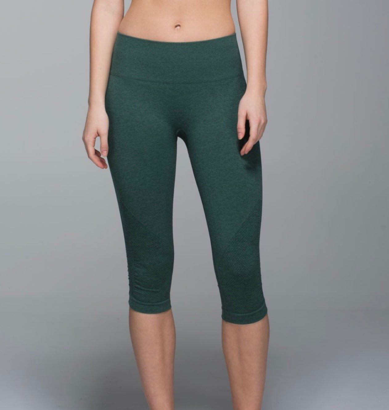 Lululemon In The Flow Crop II Size 4