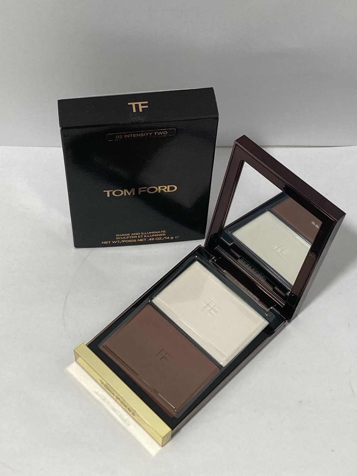 Tom Ford Shape and illuminate 02 INTENSITY TWO