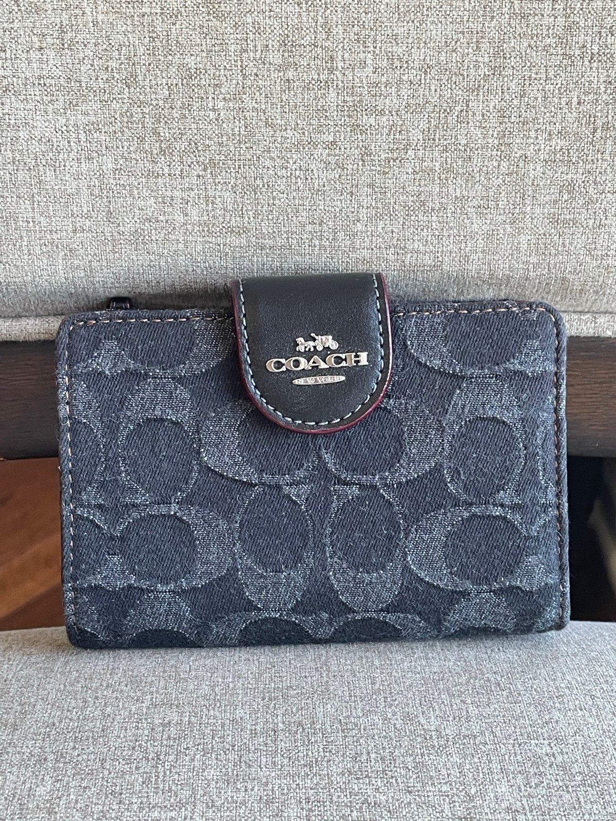 NWT！COACH MEDIUM CORNER ZIP WALLET IN SIGNATURE DENIM（COACH CP435）SILVER/BLACK