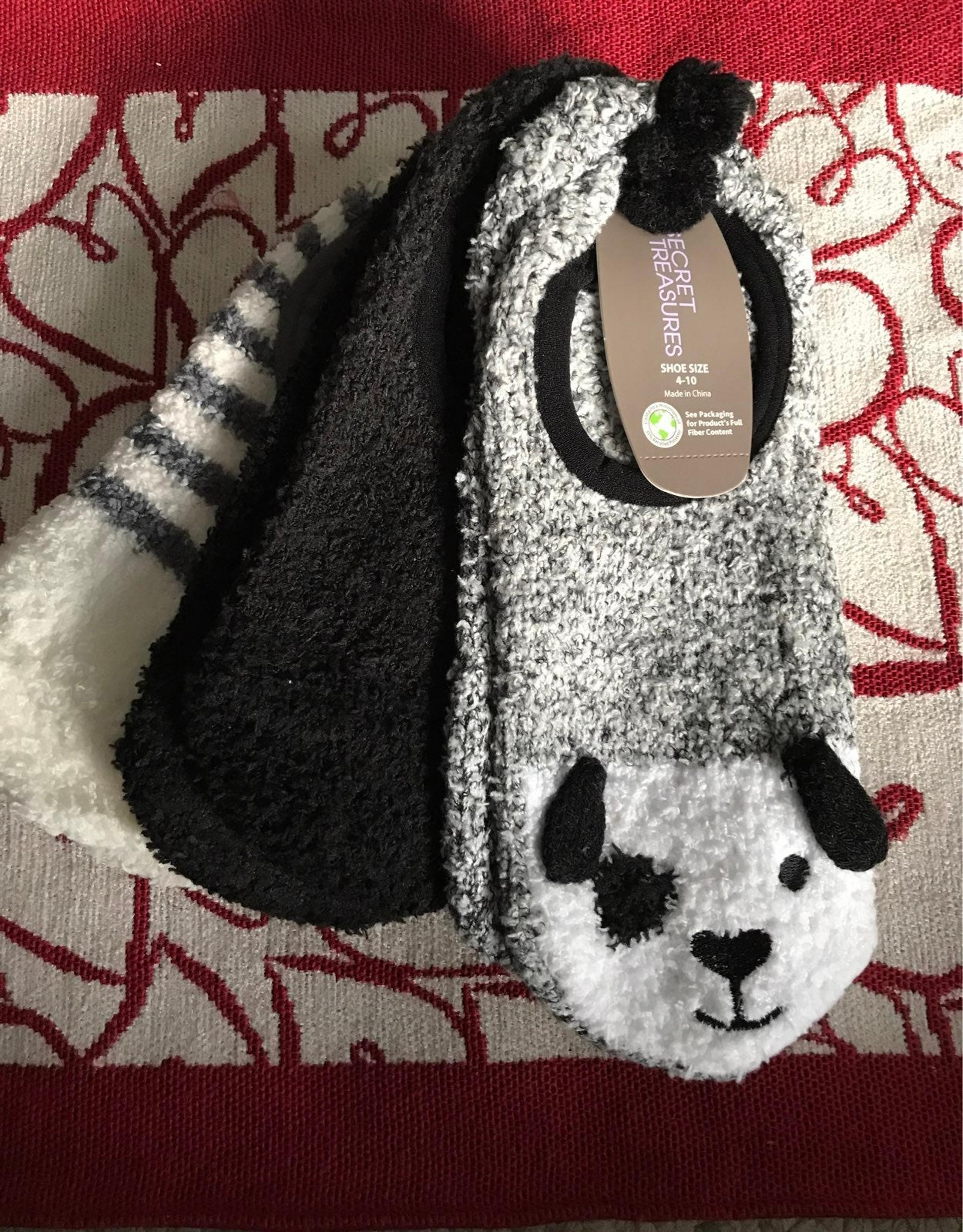 NWT Cute Cozy Puppy Slipper Socks - Womens Size 4-10