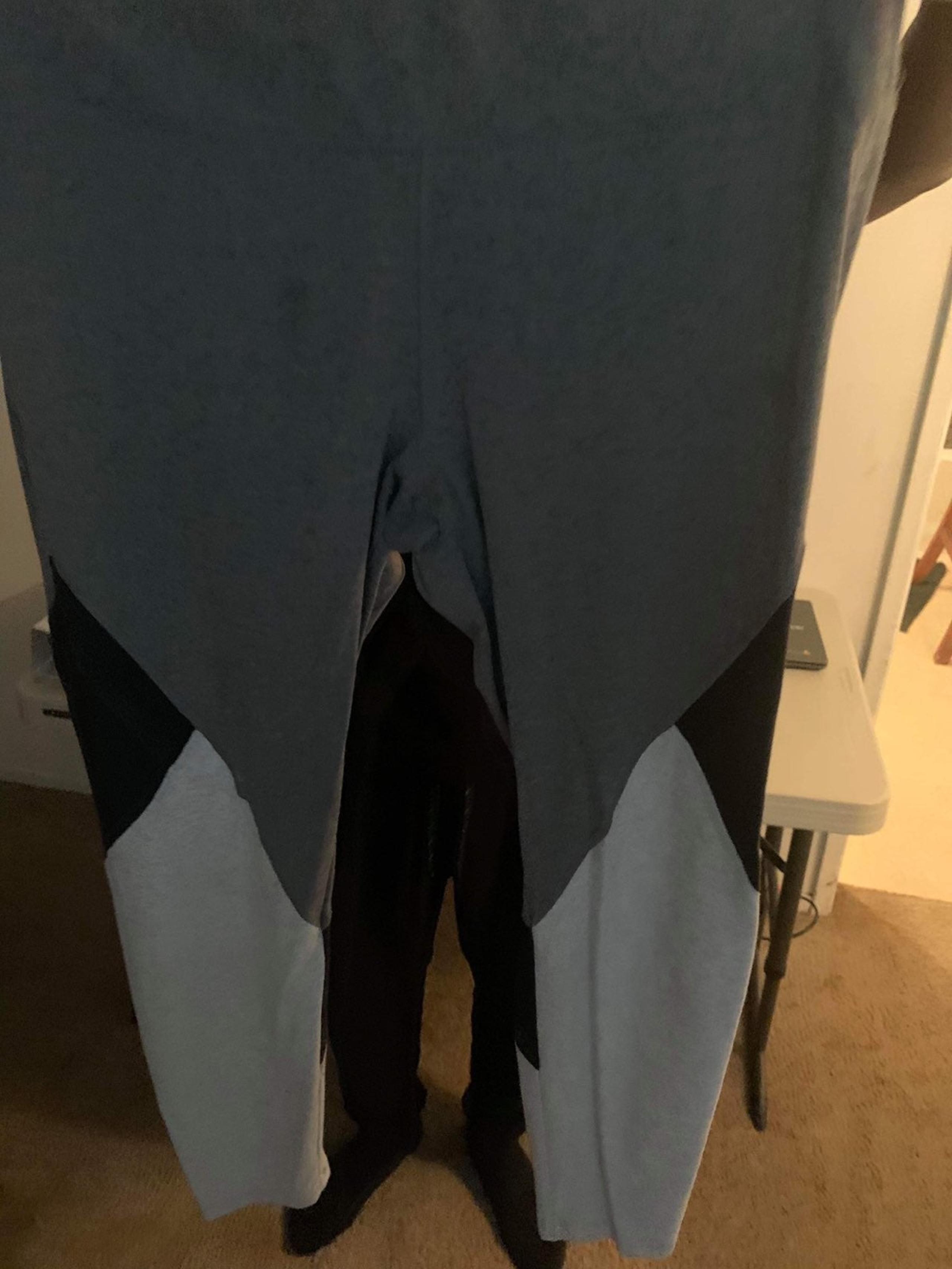 Athletic legging