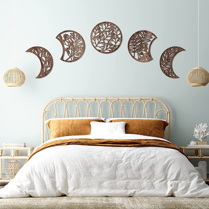 Jetec 5 Pieces Moon Phase Wall Hanging Decor Wooden Moon Wall Art Decor Nordic M