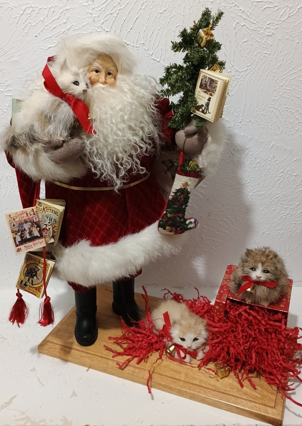 LYNN HANEY SANTA - KITTEN KABOODLE STYLE 1371 - 2001. *Rare Vintage *VGC