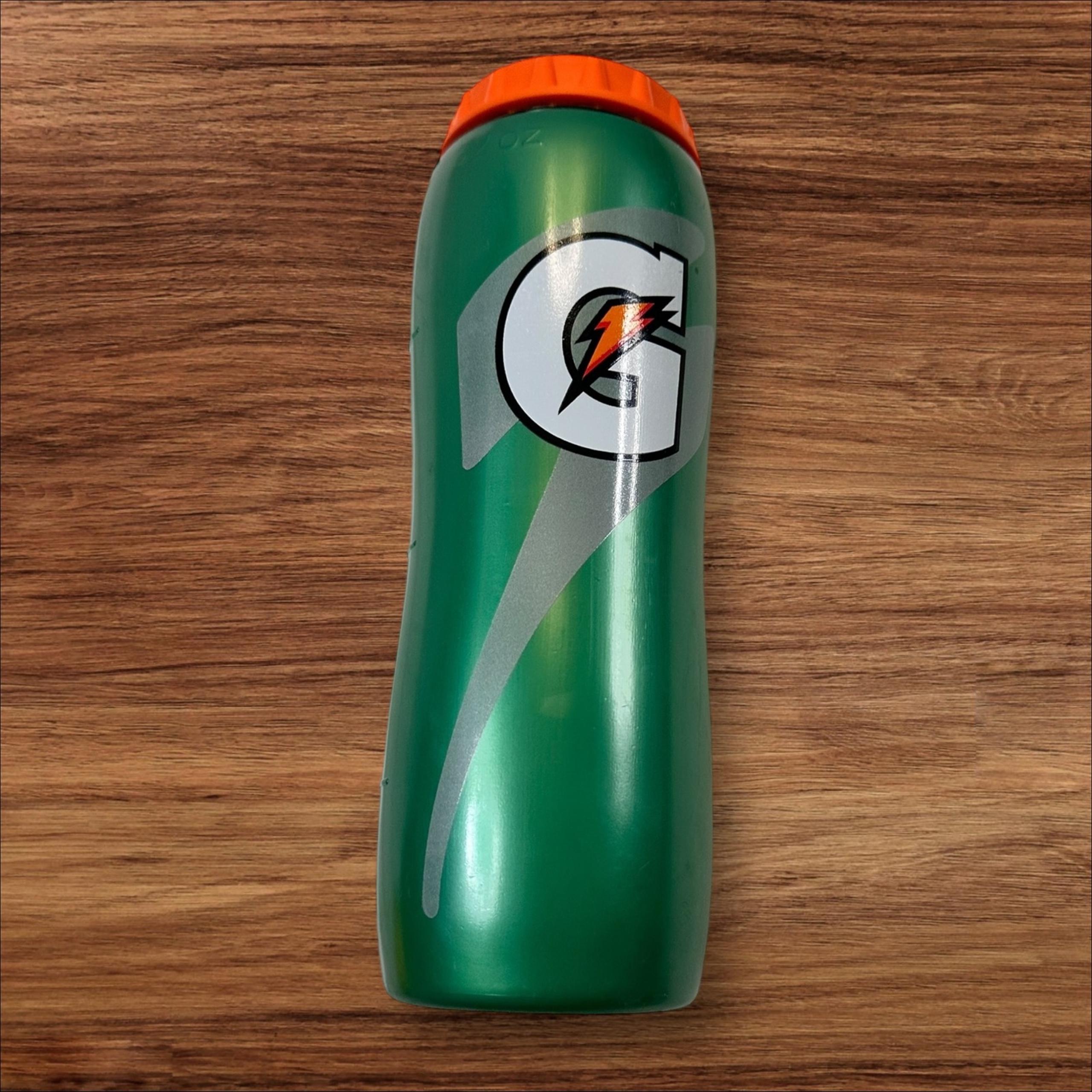 Gatorade Water Bottle 32 oz Green Orange Lid Dishwasher Safe Top Rack