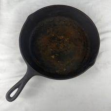 Cast Iron Skillet Cast iron pan SKF 8 Made In USA “H” 3 Notches