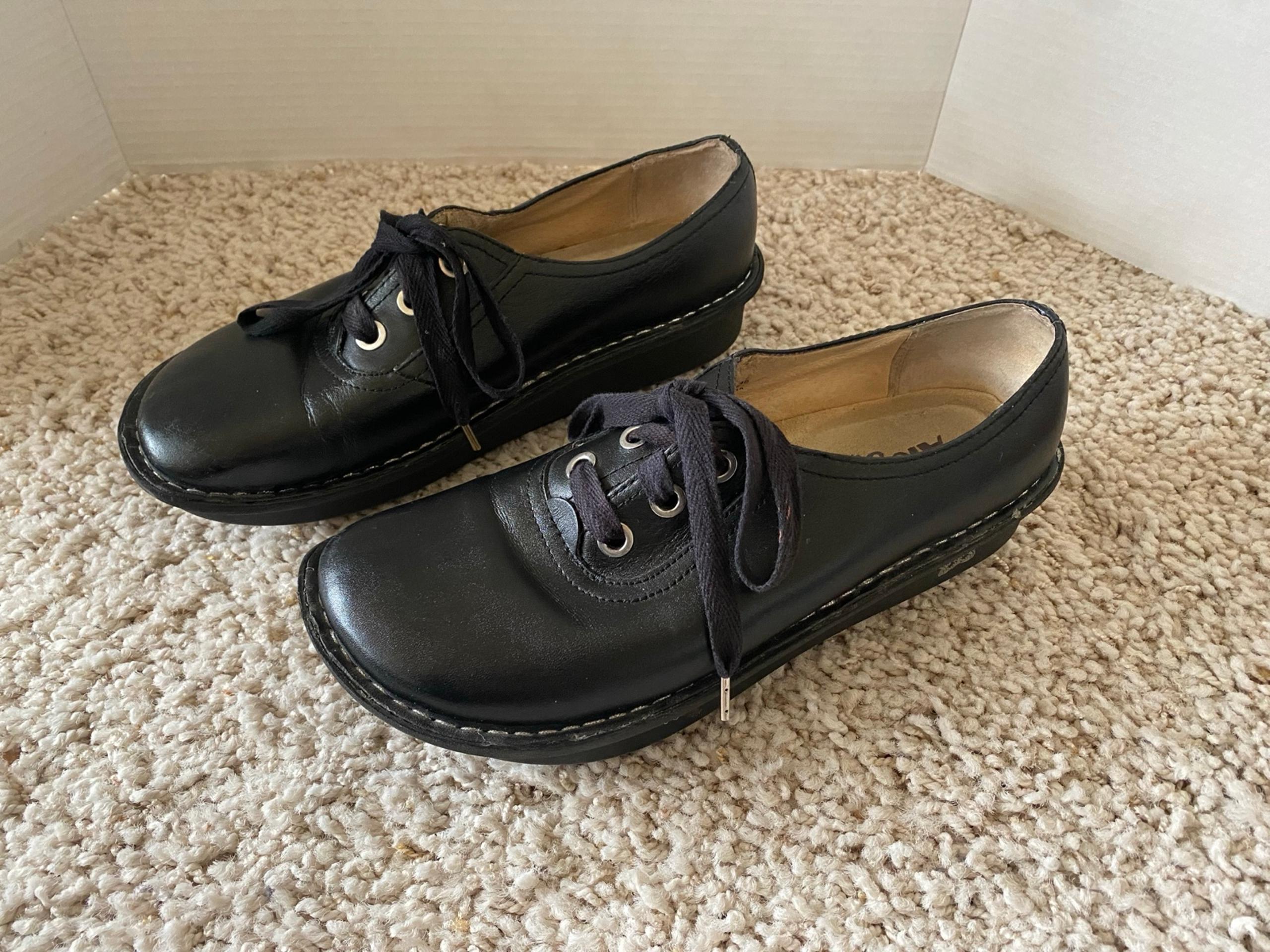 Alegria Black Leather Oxfords