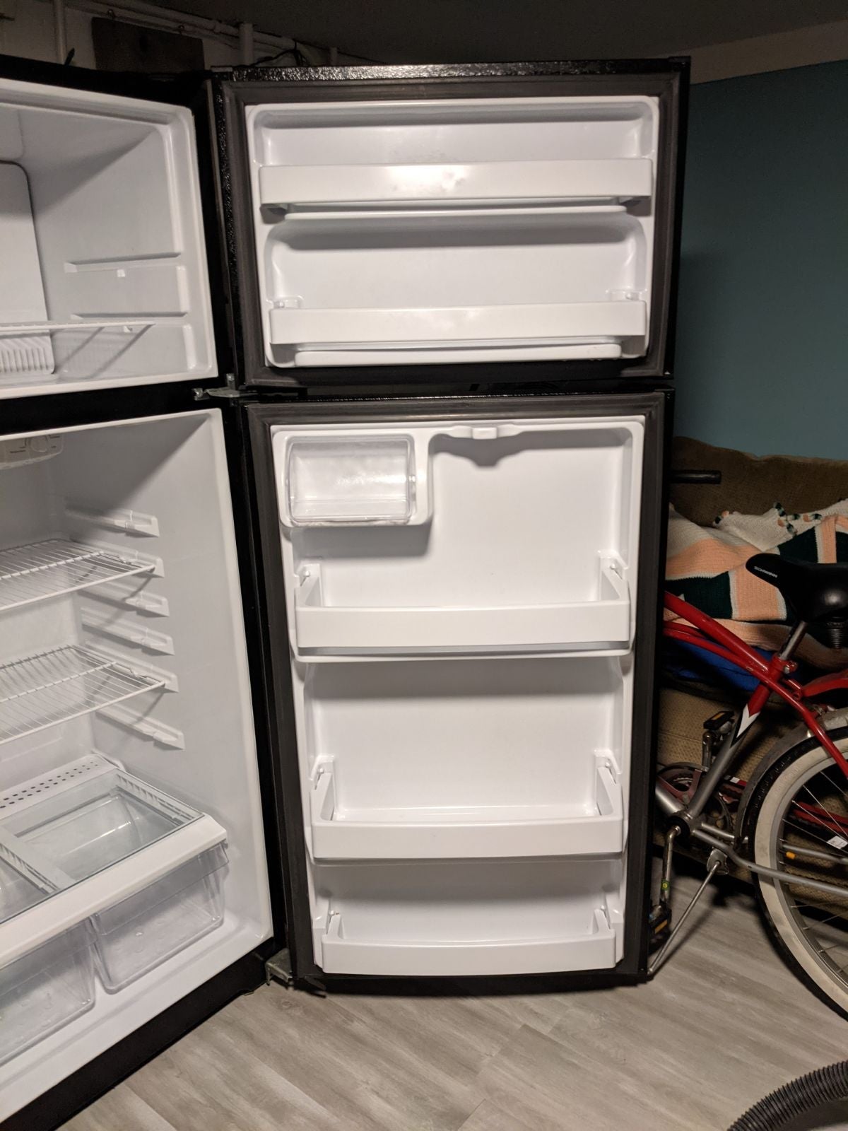 Refrigerator