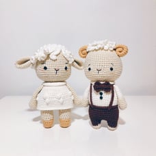 amigurumi crochet doll - wedding couple