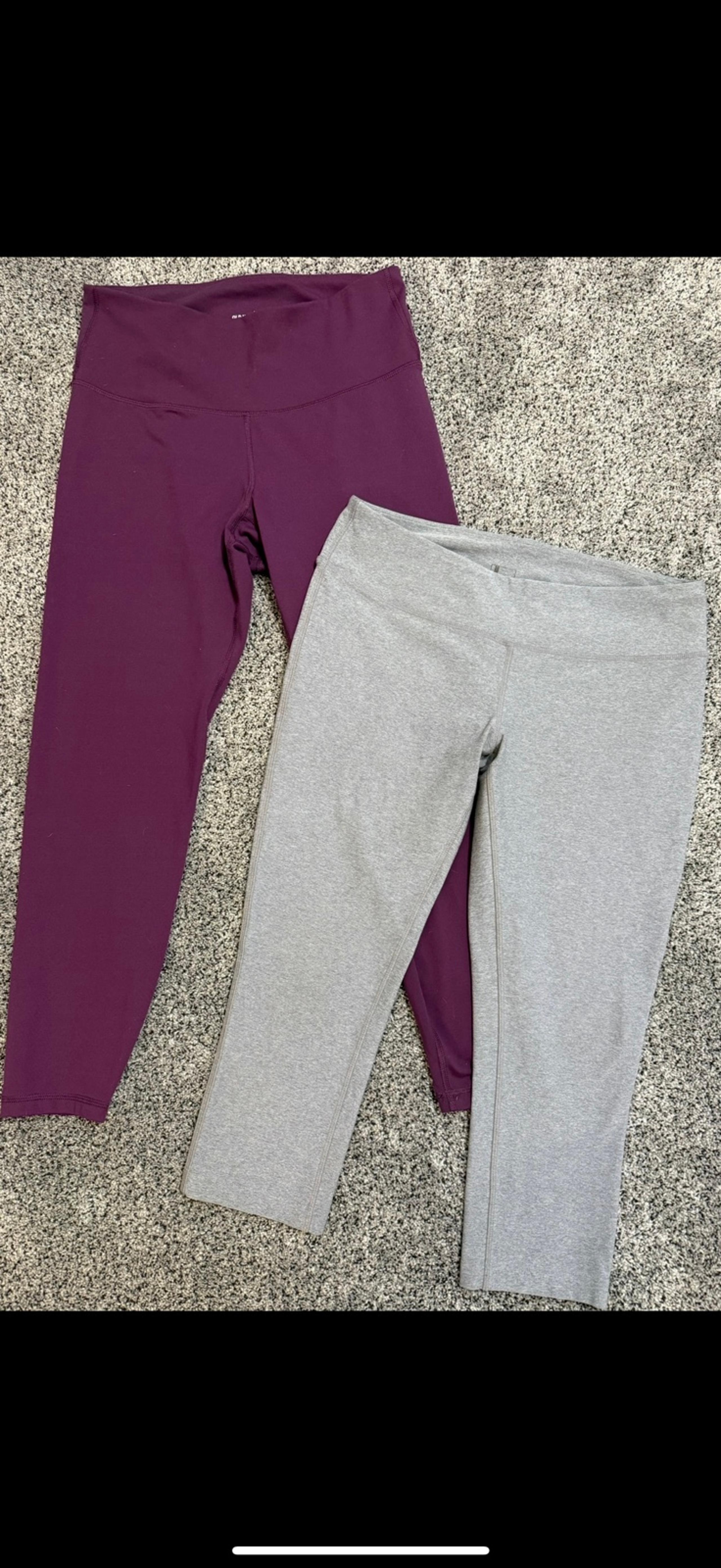 Women’s Athletic Old Navy Purple Legging & Gray Capri legging lot size Large