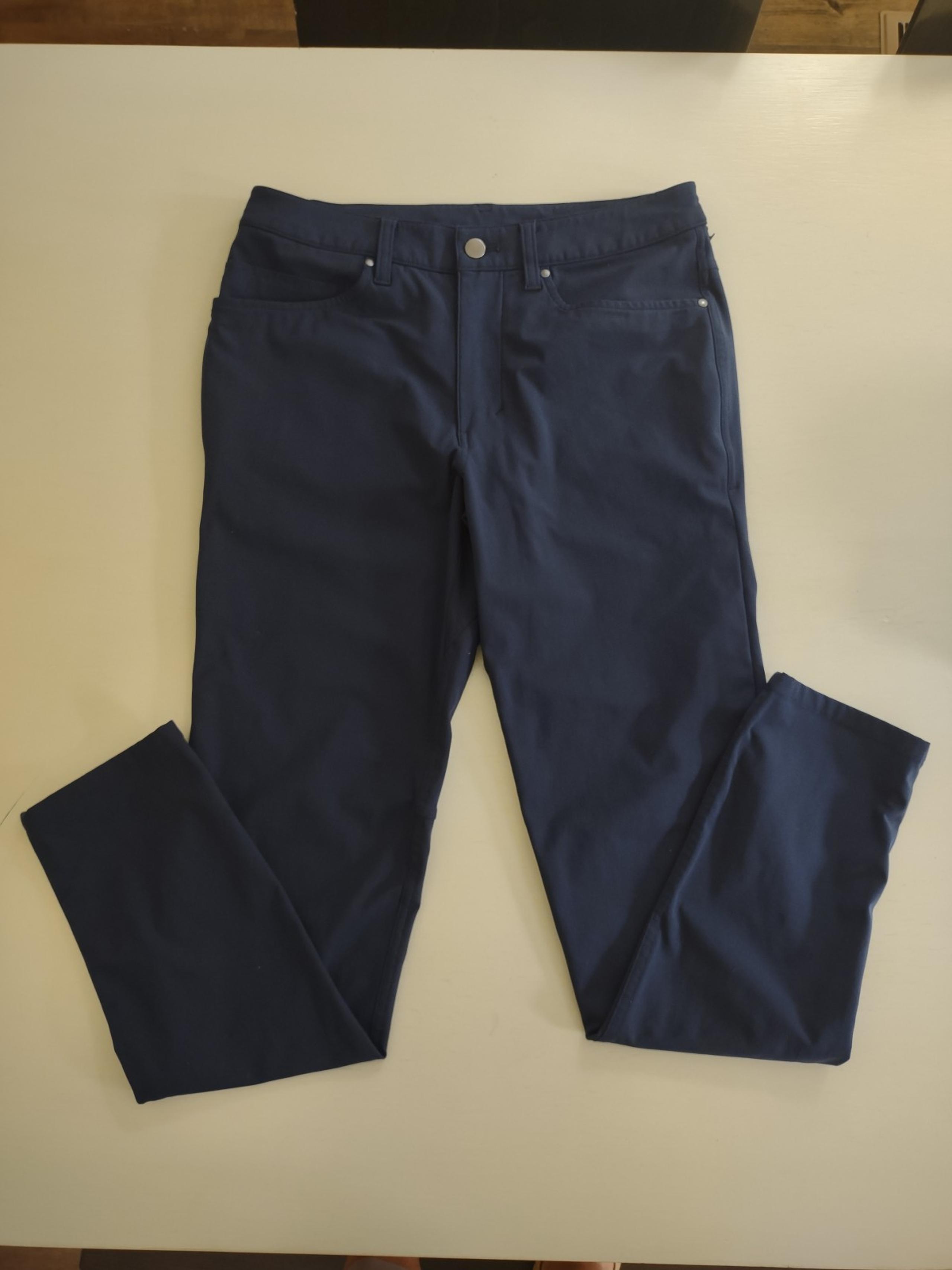 Men's Lululemon ABC pants size 28
