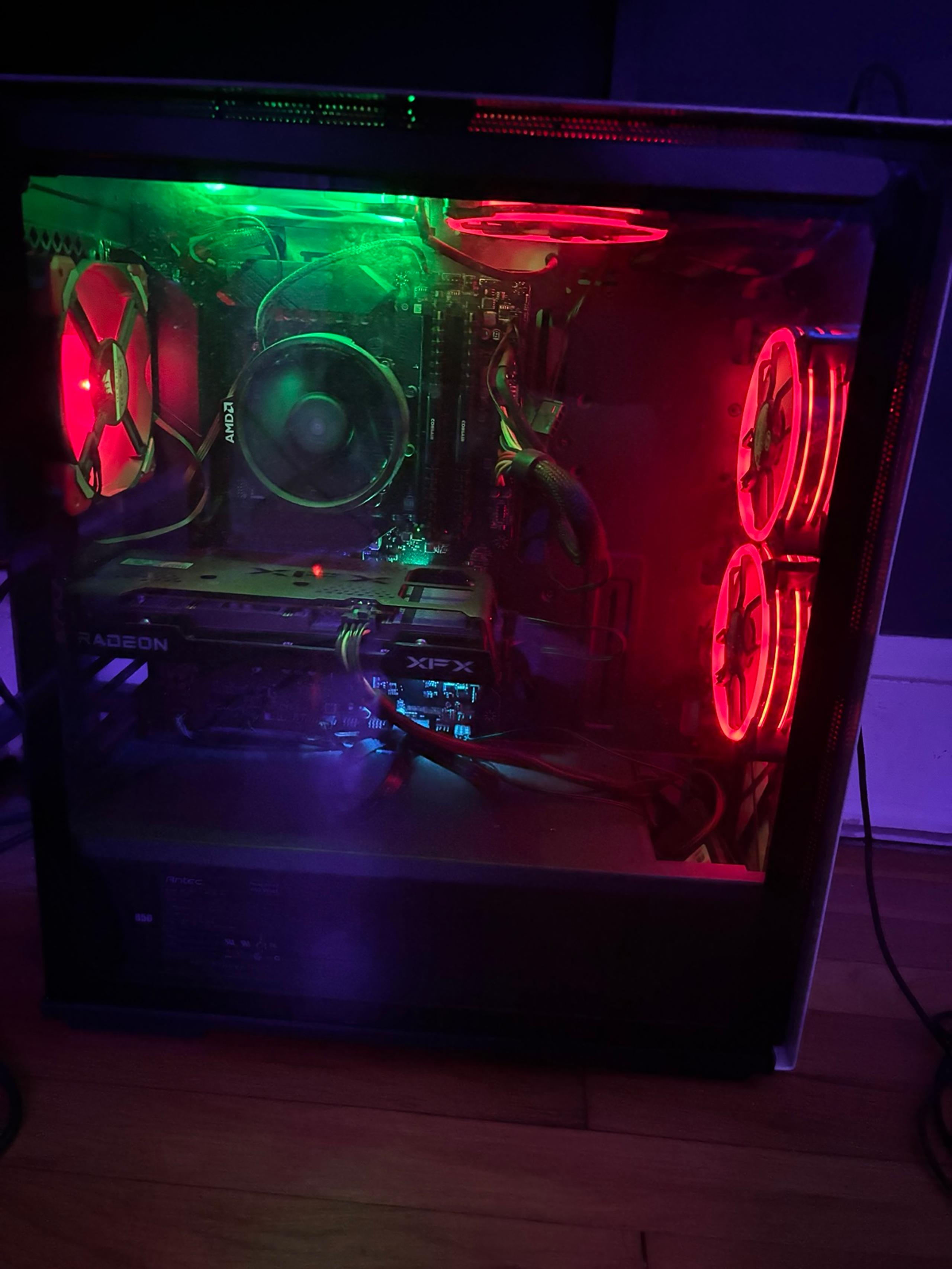 AMD Gaming PC (Specs in Description)