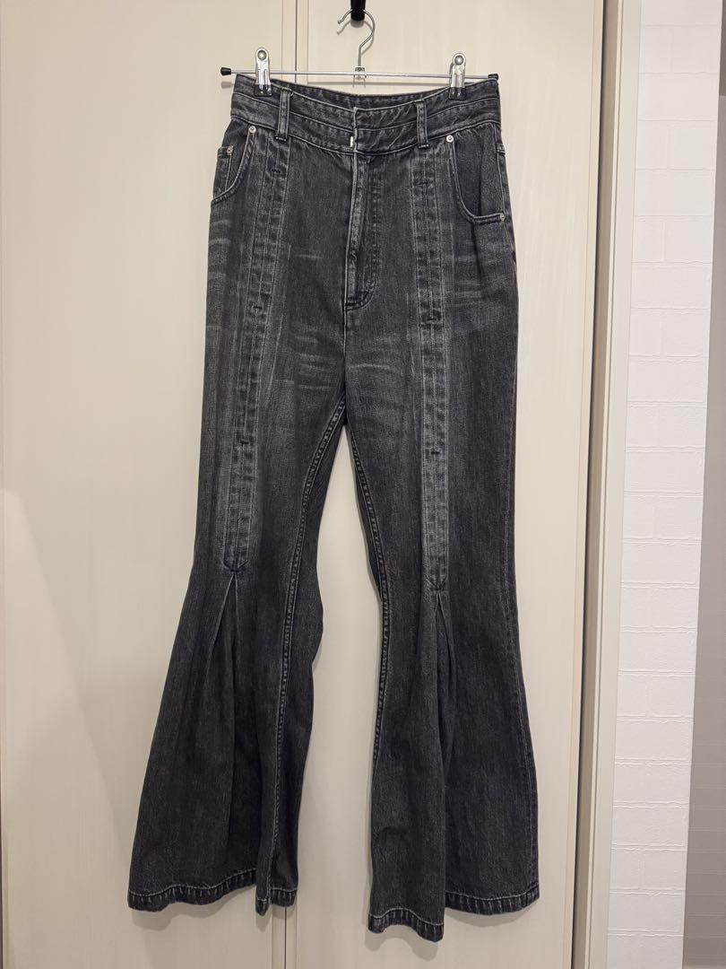 女性が喜ぶ♪ Washed Murral Tuck Other Denim Flare パンツ