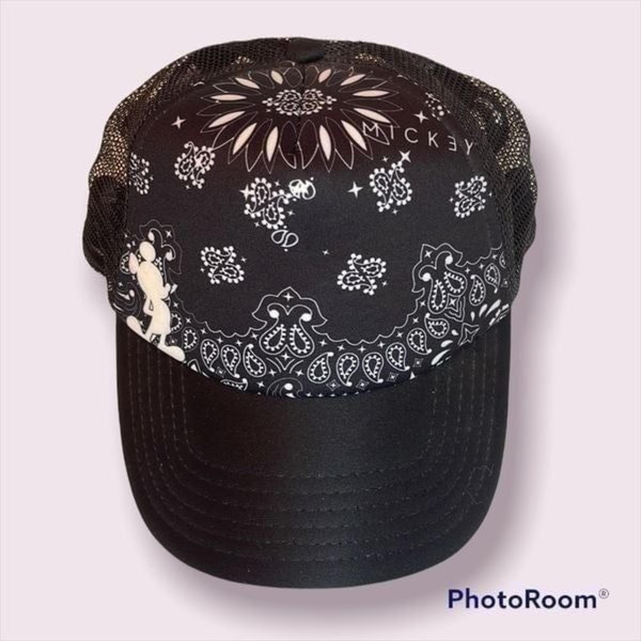 NEFF X DISNEY Bandana Mickey Mouse Mesh Trucker Hat
