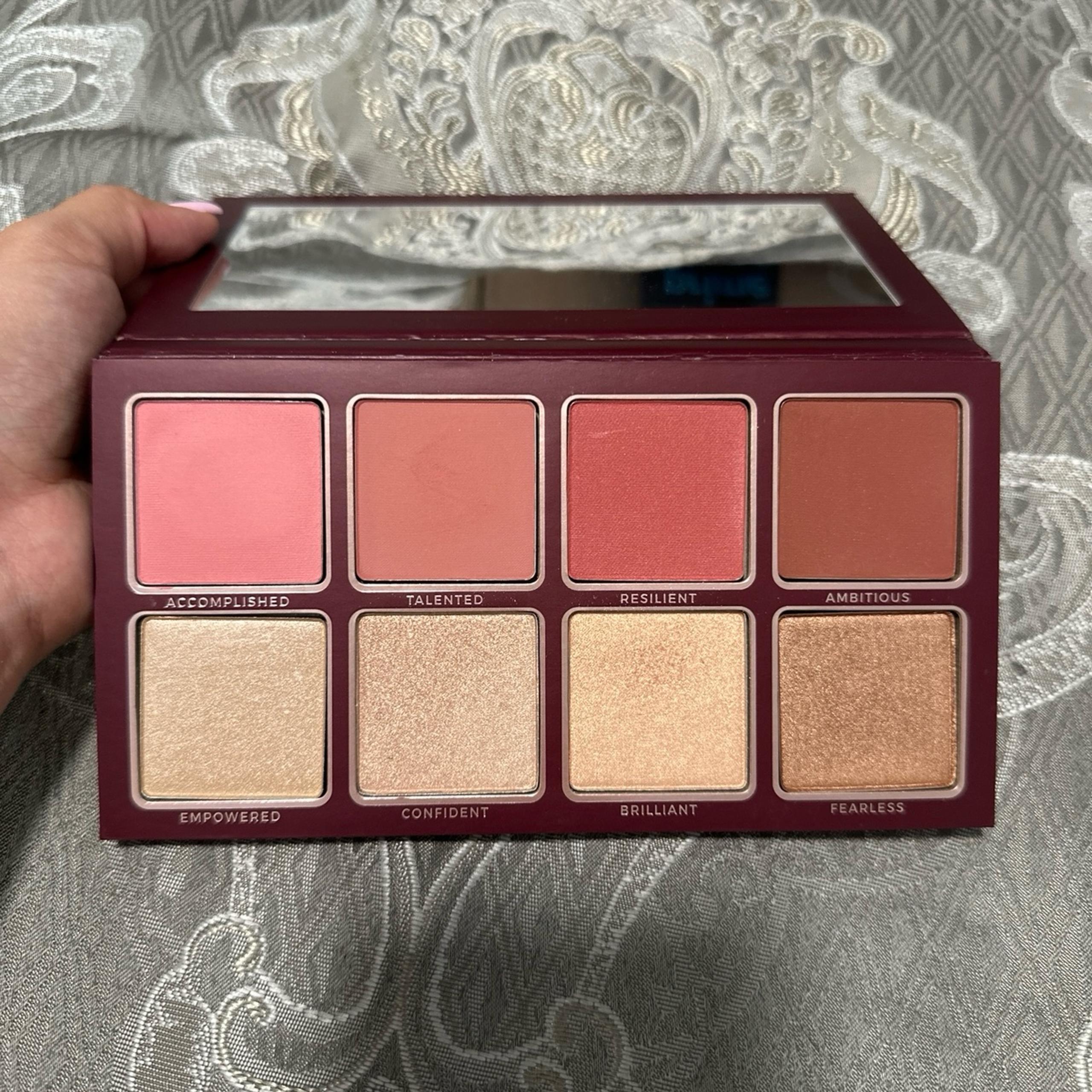 Blinc Glow Getter Face Palette