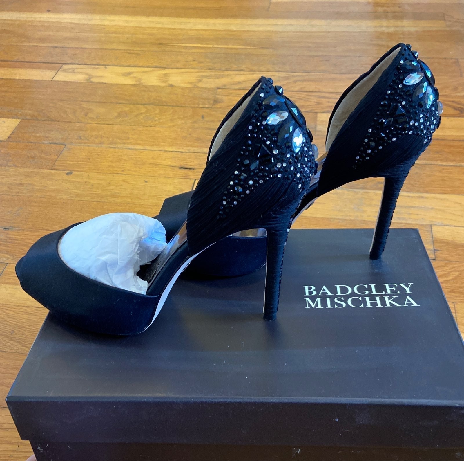 Badgley Mischka wedding heels size 9