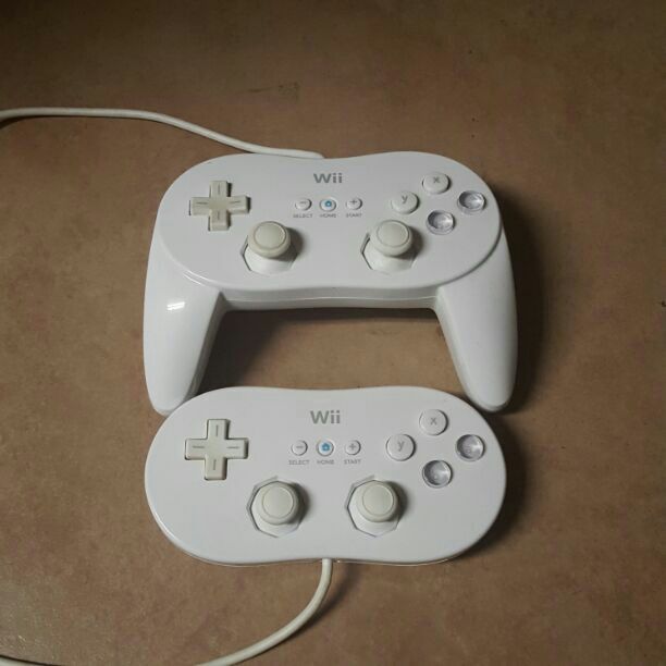 WII CONTROLLERS