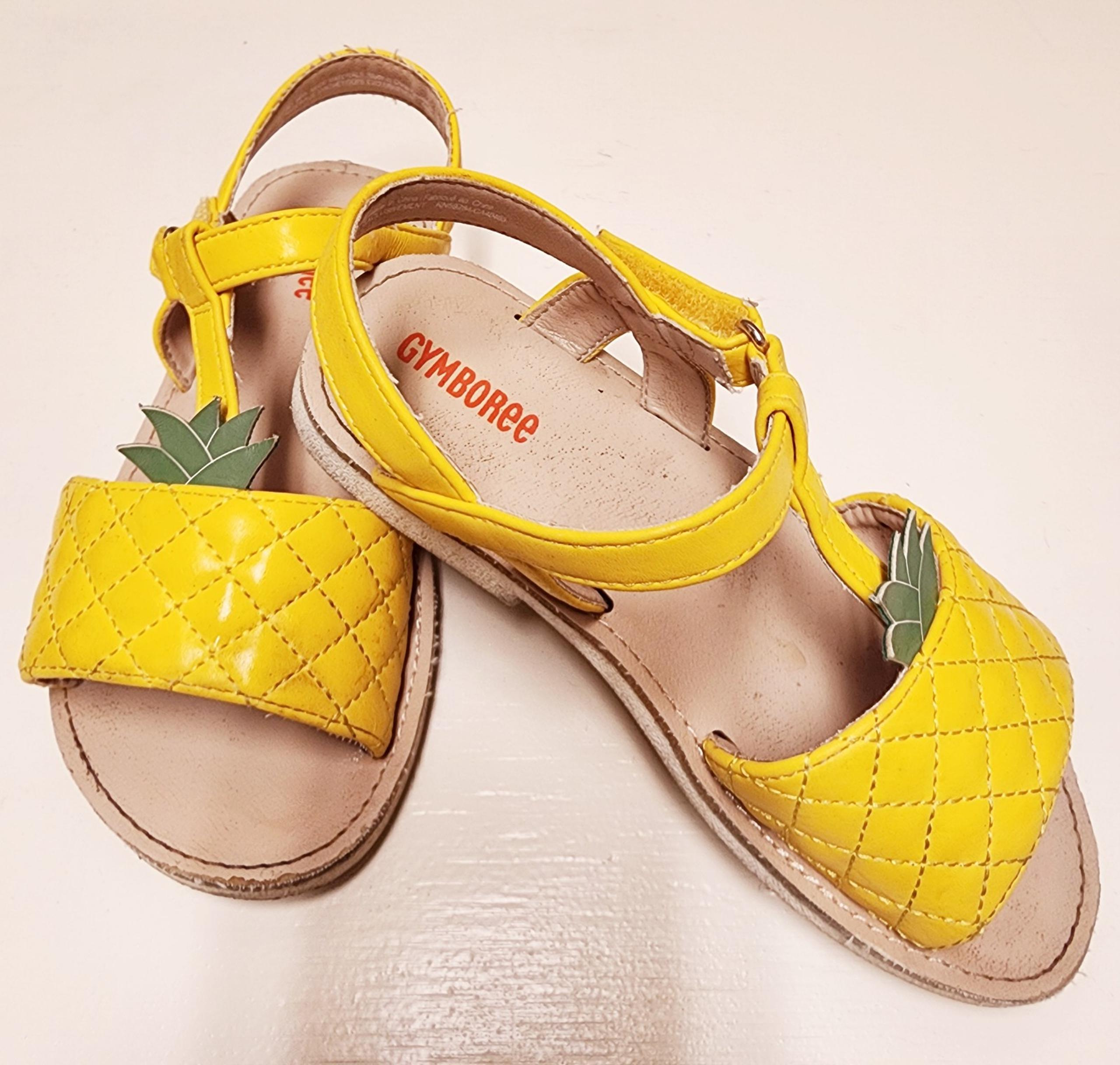 Girl's Gymboree Pineapple sandals. size 13 US