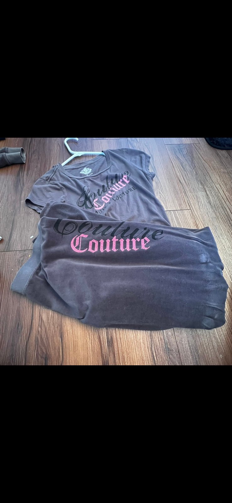 Juicy couture sweatpants, and T-shirt size Med