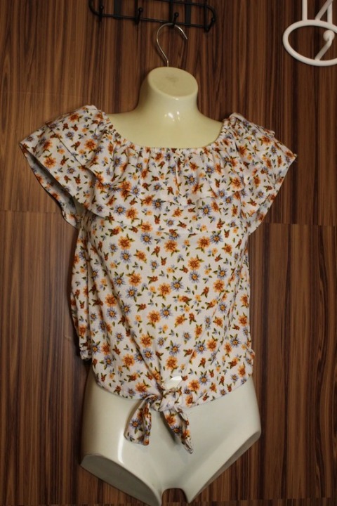 Floral top