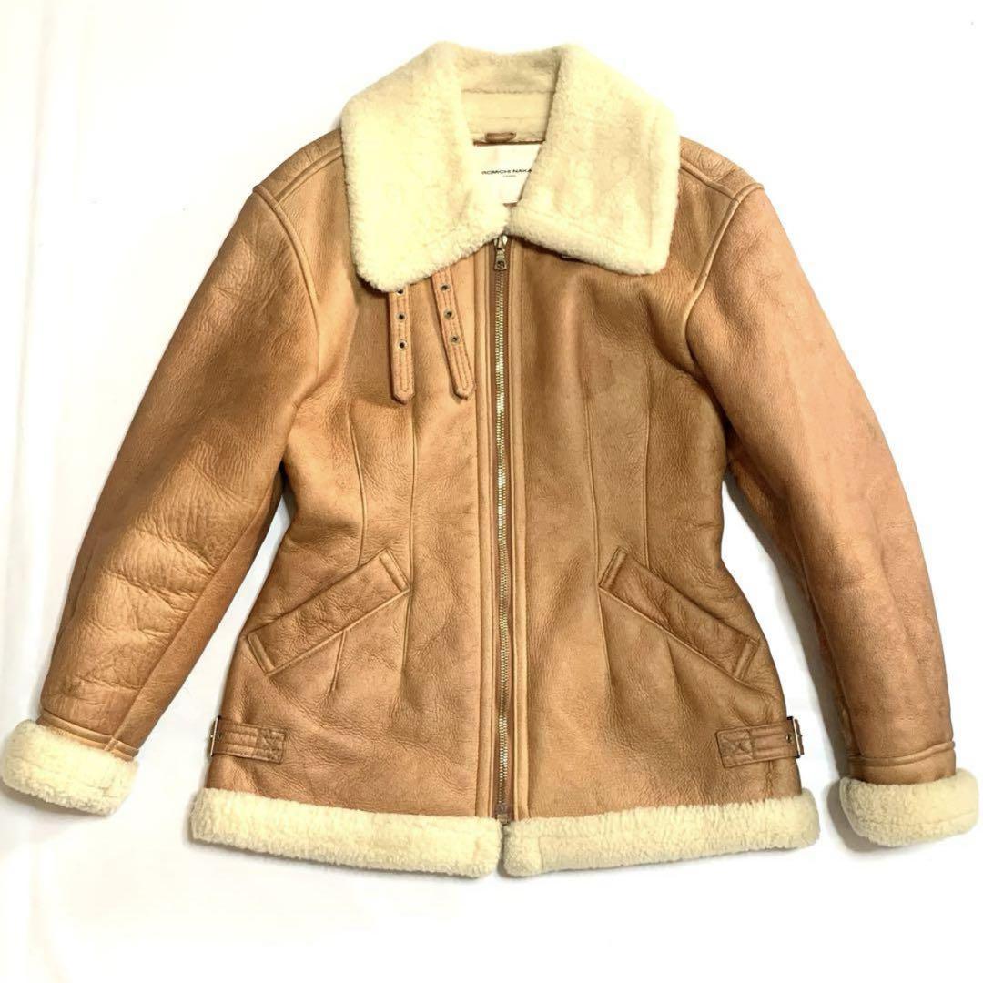 Super cool vintage B-3 shearling jacket in beige, made of genuine leather.