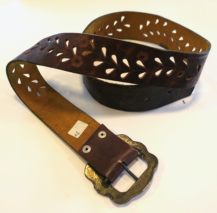 Vintage Hippie Tooled Etched Leather Floral Brass Buckle Belt Unisex 34