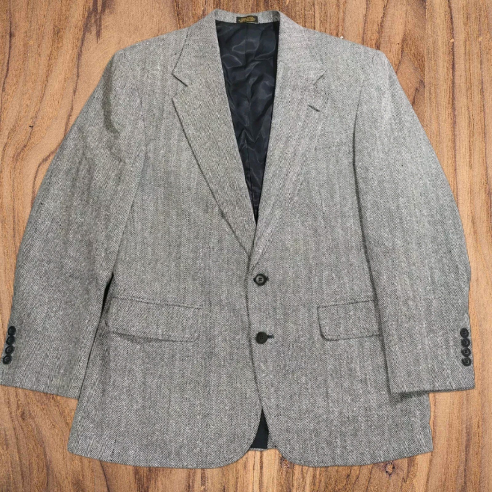 VINTAGE Bon Marche Tweed Herringbone Gray Satin Lined Sports Coat Men Size 40R