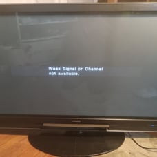 TV 60 inch hitachi flat screen