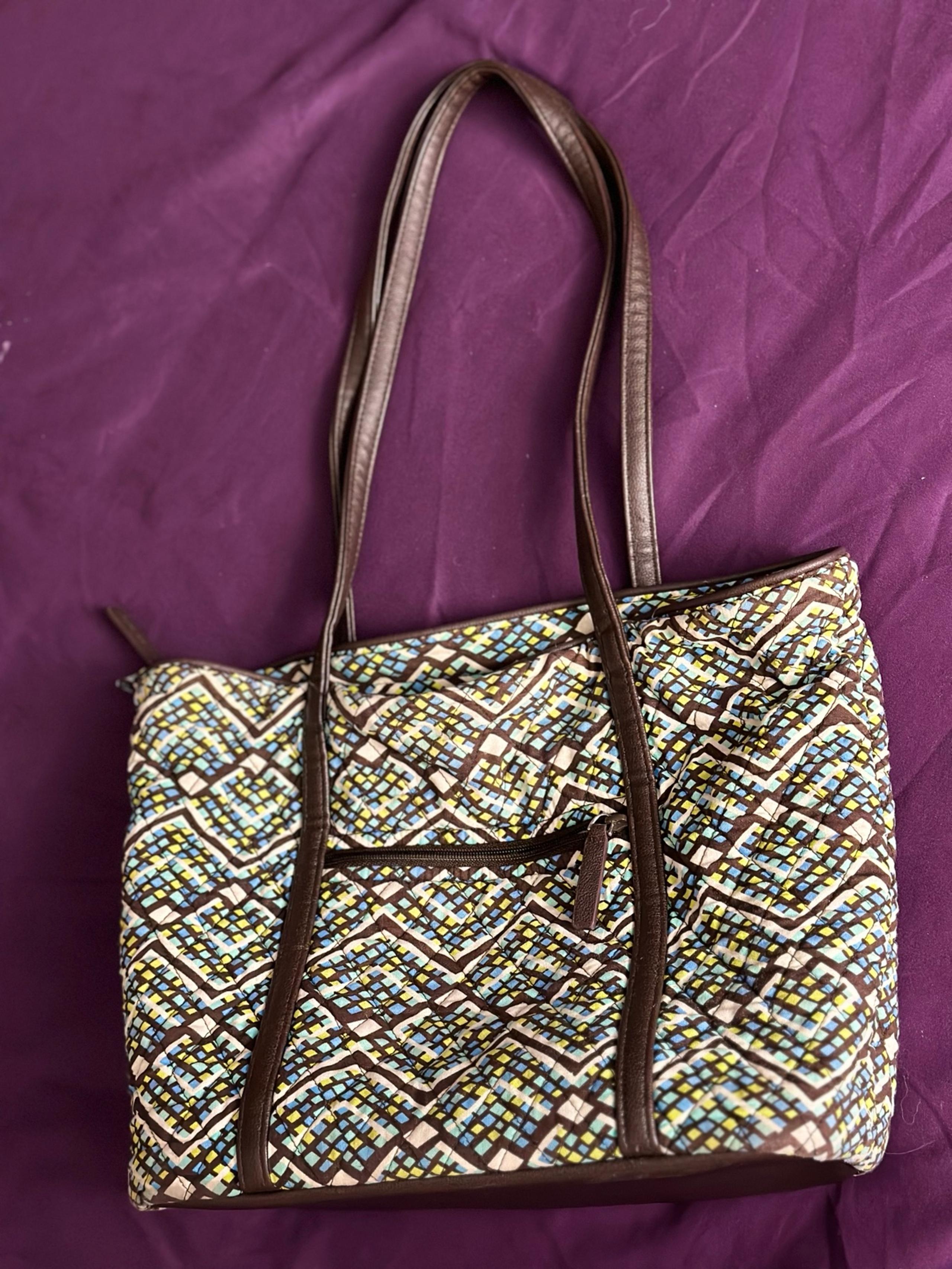 VERA BRADLEY(NWOT) RETIRED Brown Faux Leather Trimmed "Rain Forest"COMMUTER TOTE