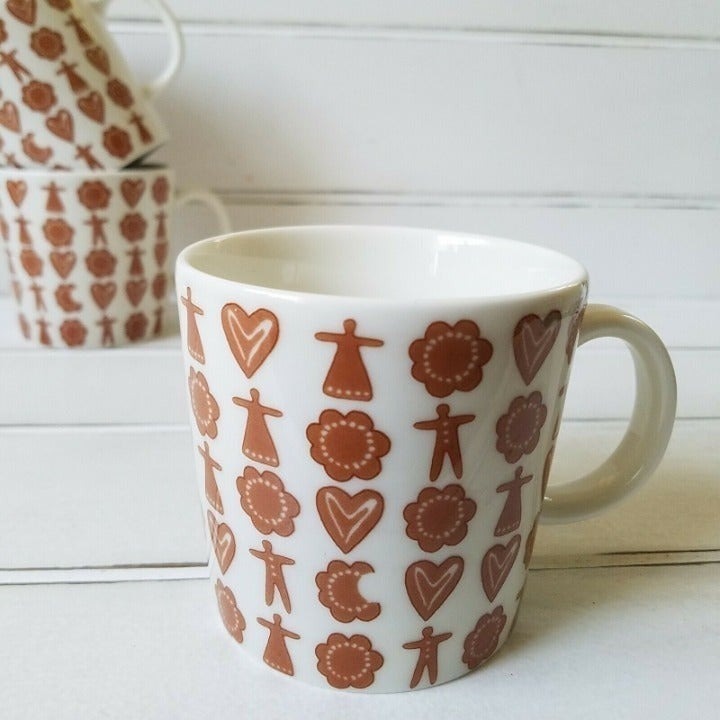 Arabia Finland Mug Cup, Brown White GINGERBREAD Man Woman Folk Art, HTF