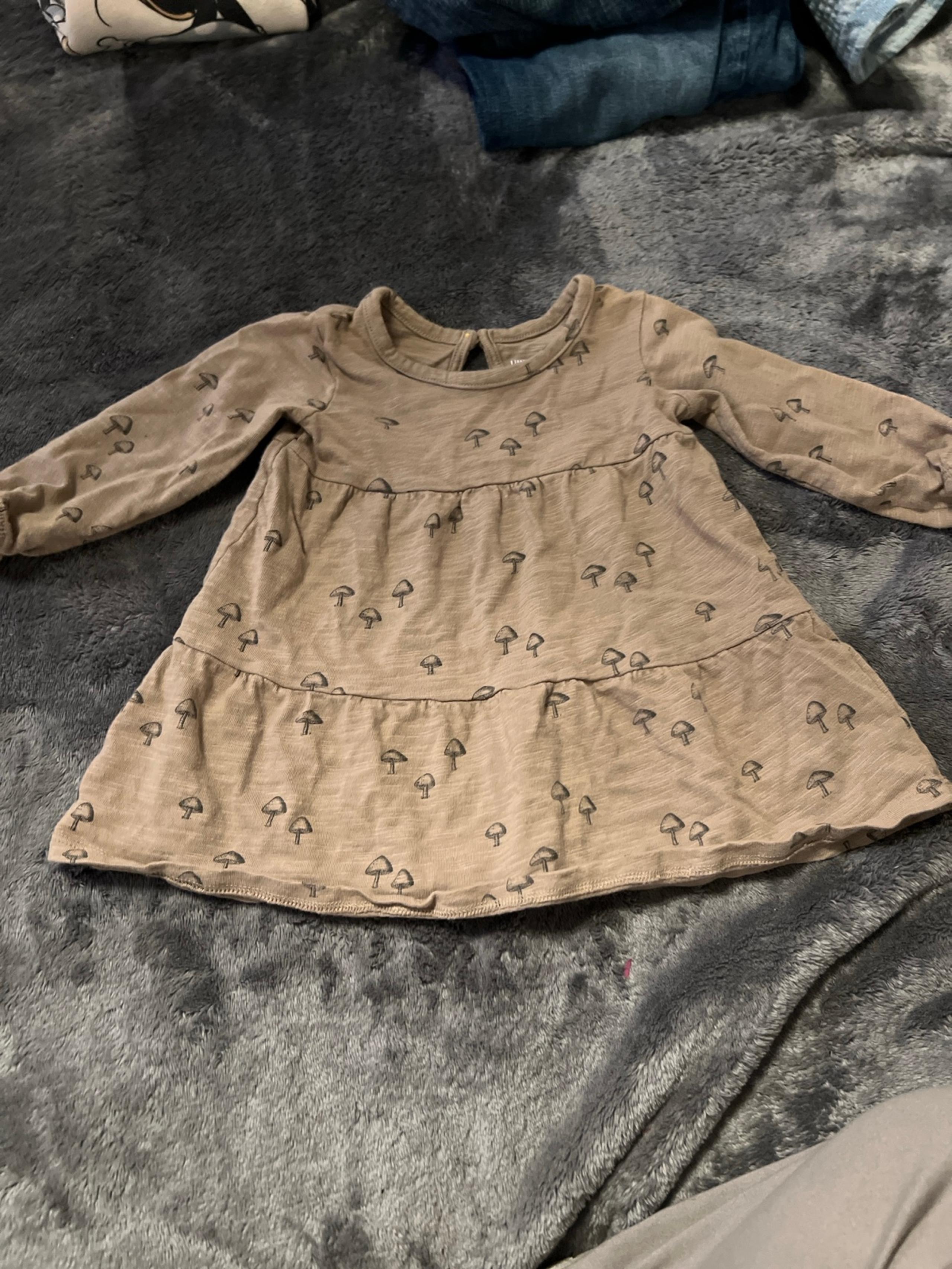 Baby dress top