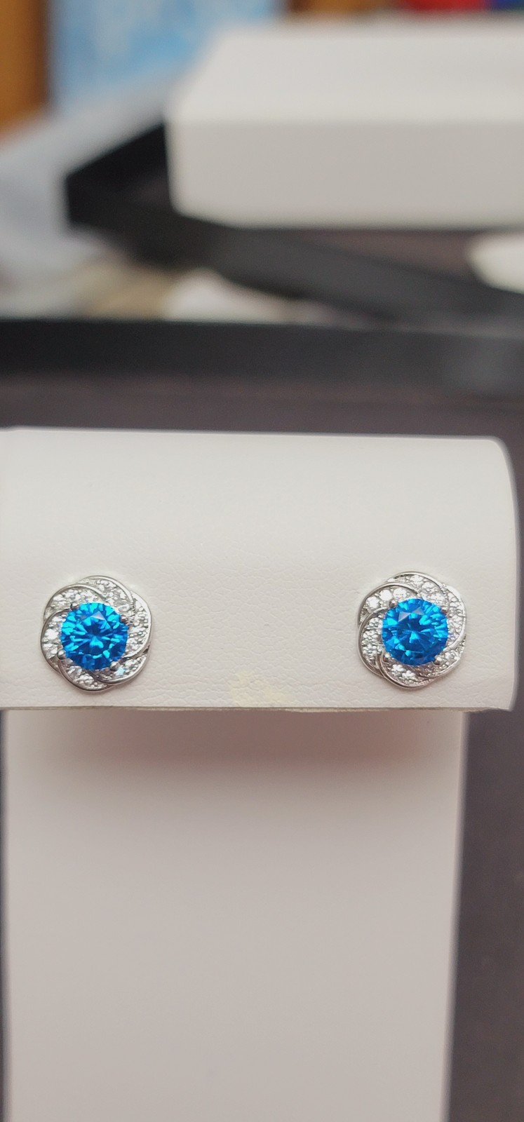 E200 2cttw Blue and White Moissanite Stud Earrings