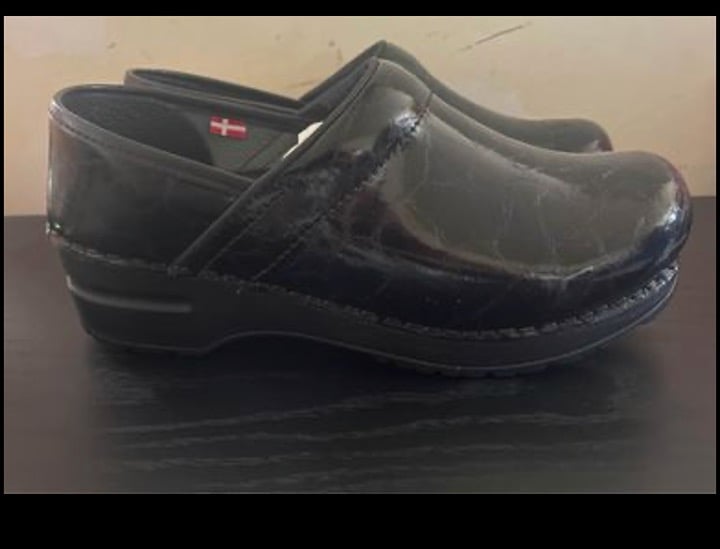 Santia Womens Clogs Shoes
