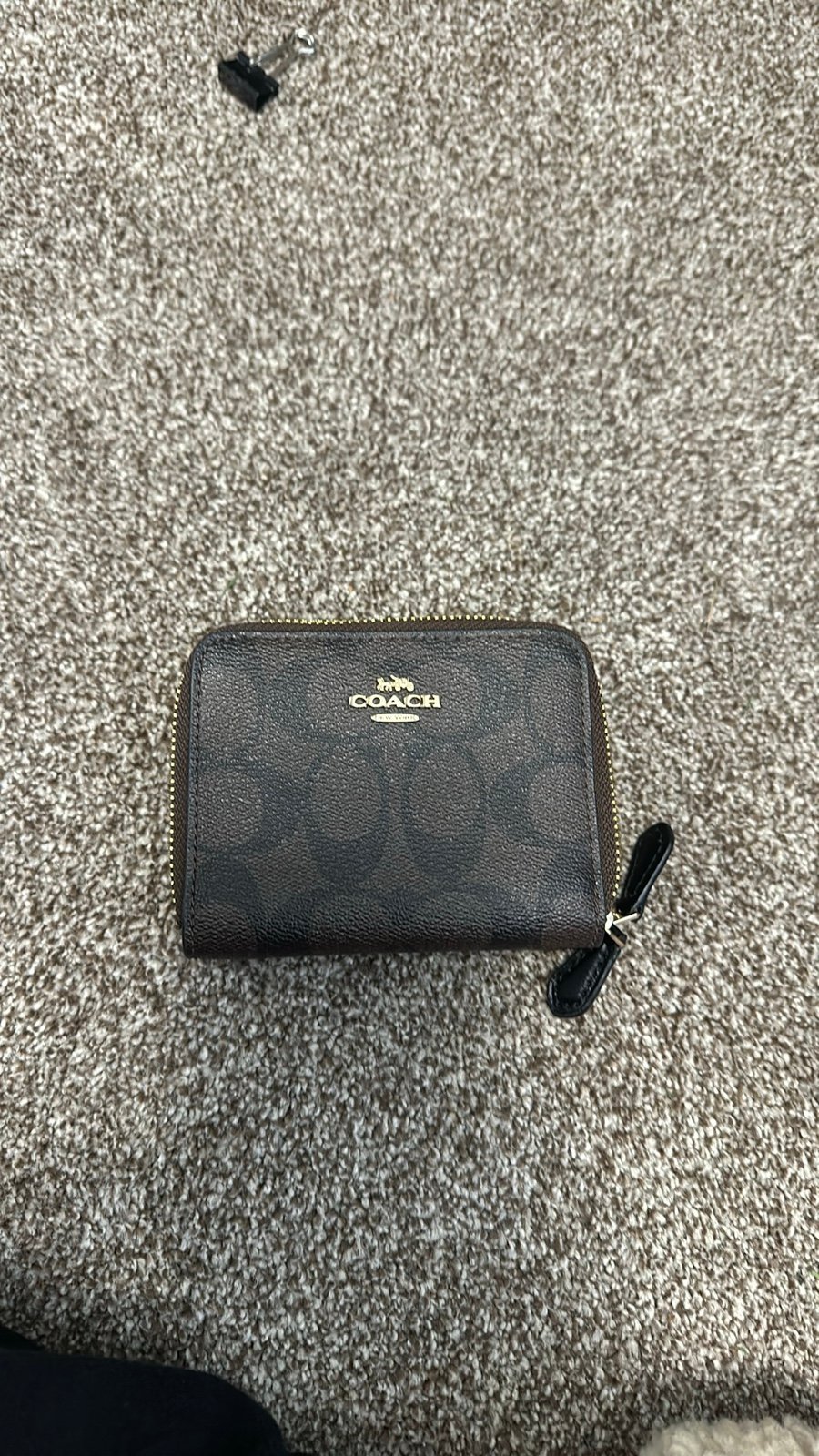 Coach wallet 2 zippers