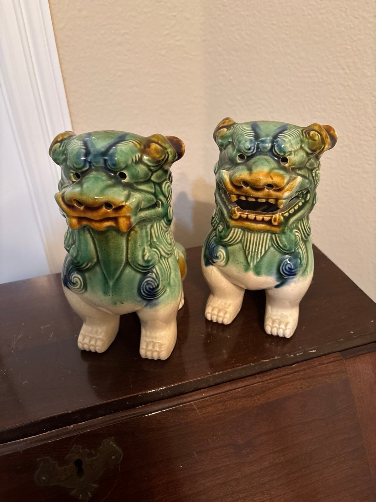 Foo Dogs