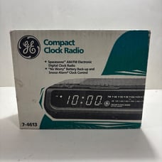 Vintage GE Compact Alarm Clock Radio 7-4613 Battery Backup Digital