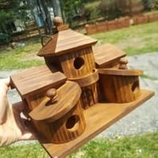 Beautiful 5 Hole Bird House Room for 5 Bird Families