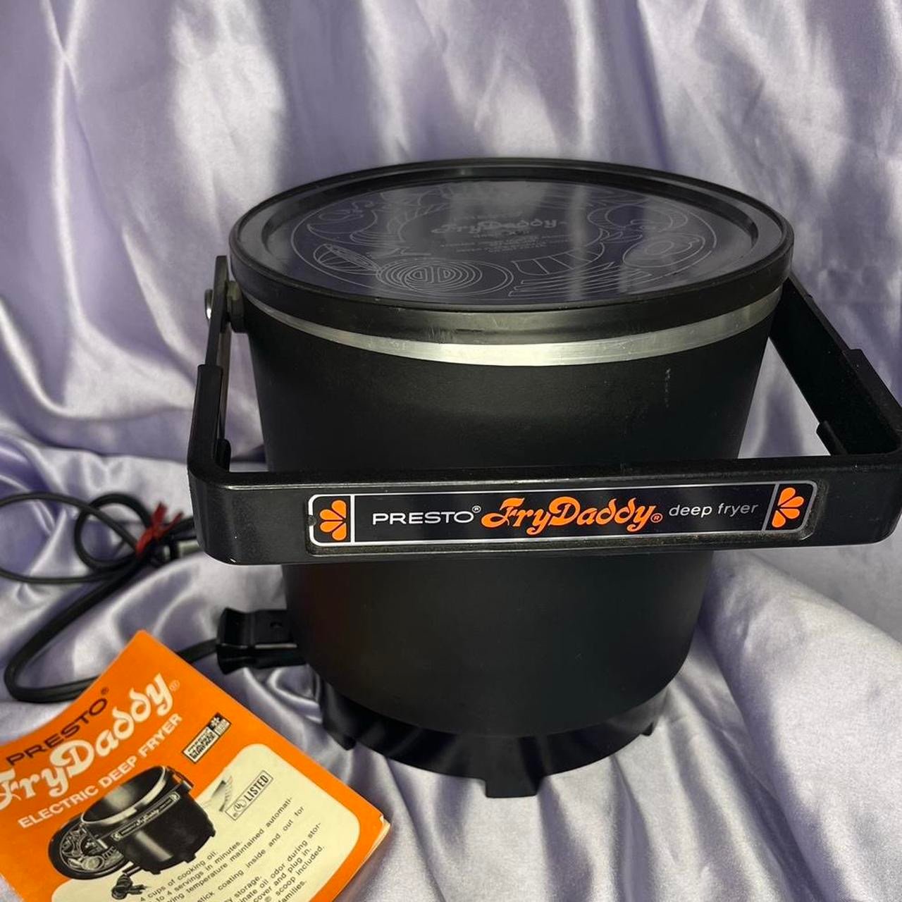 Fry Daddy electric deep fryer Presto black
