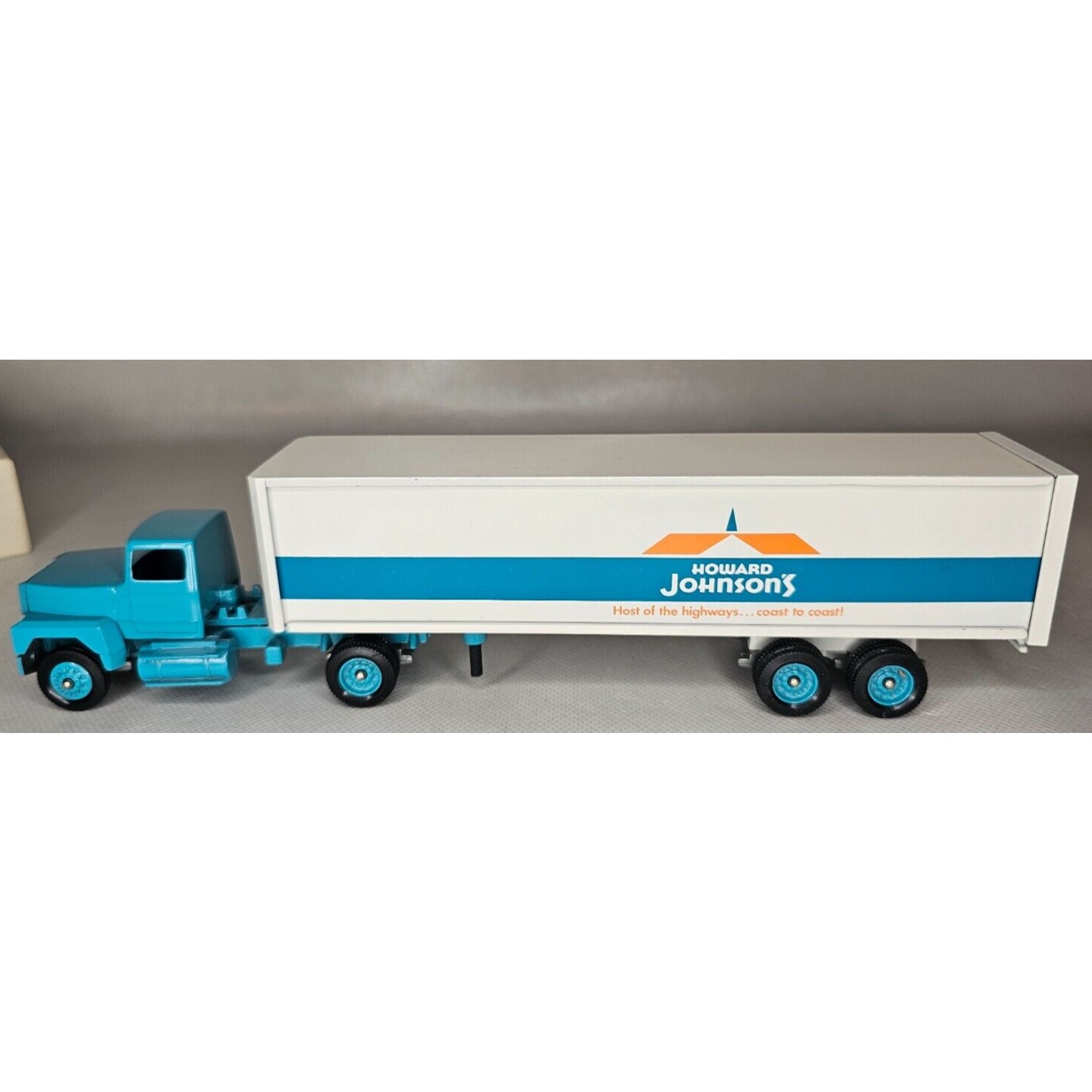 Howard Johnson's Host Of The Highways Winross Diecast Truck In Winross Box