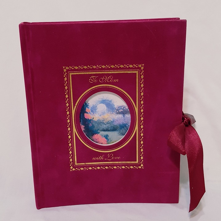 To Mom with Love Photo Album Rose Velvet New Seasons 7 x 9 Memory Book 2001